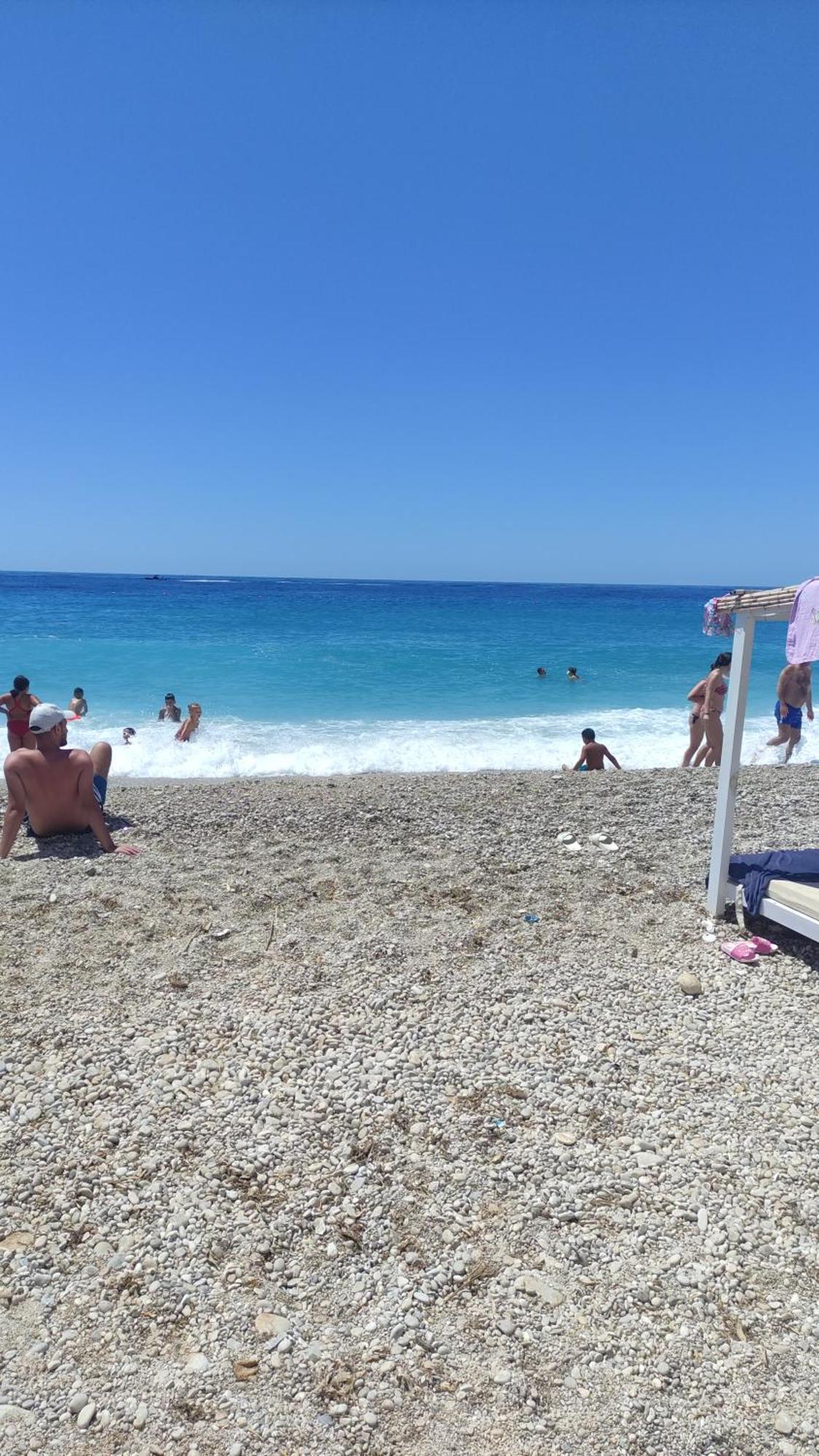 Glamping Rooms At The Sea Turtle Dhërmi Εξωτερικό φωτογραφία